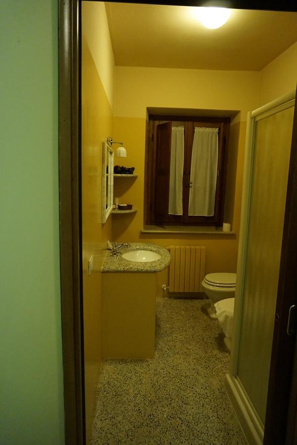 Locanda Da Ciacci Petriano Exterior photo