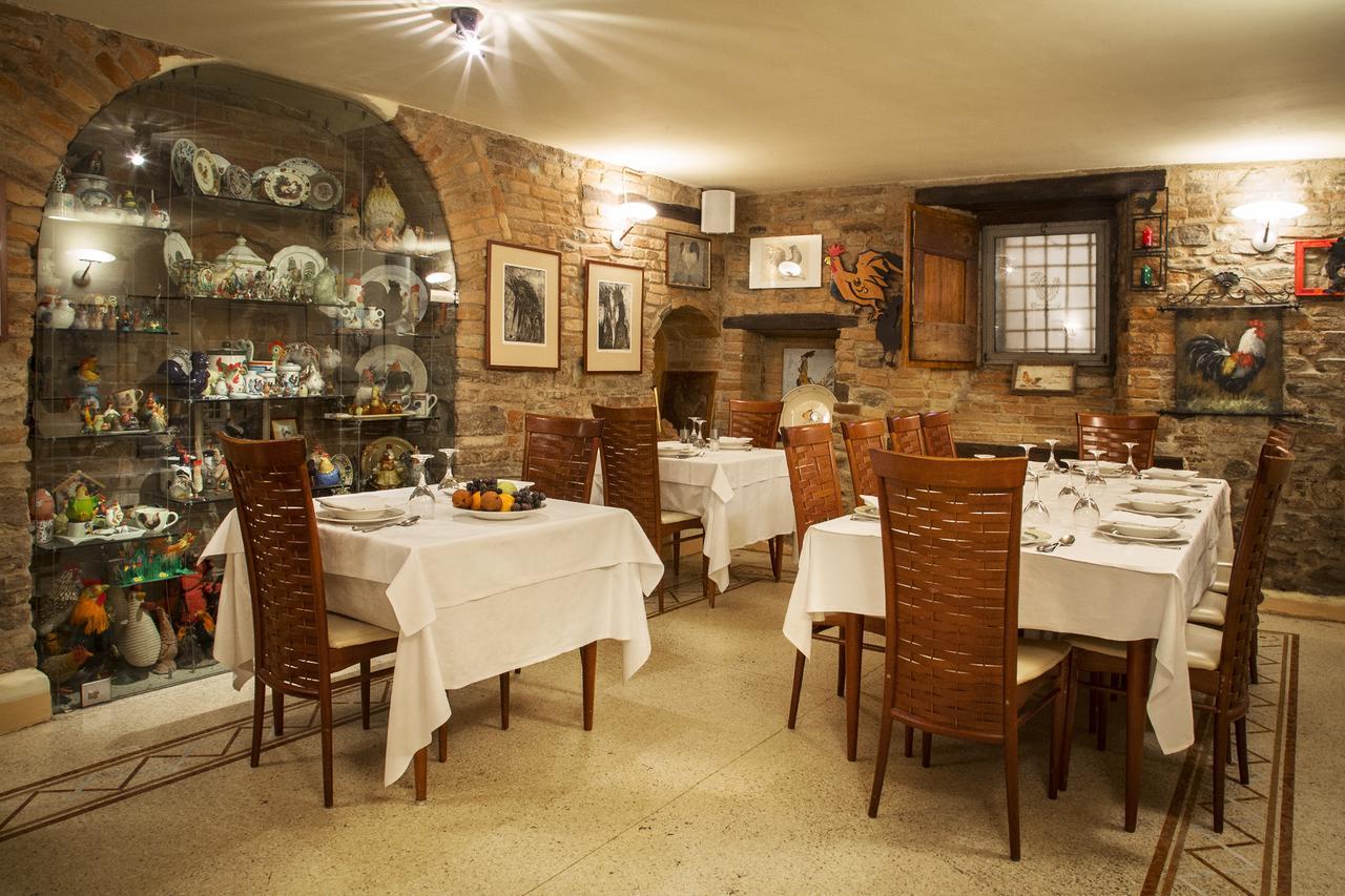 Locanda Da Ciacci Petriano Exterior photo