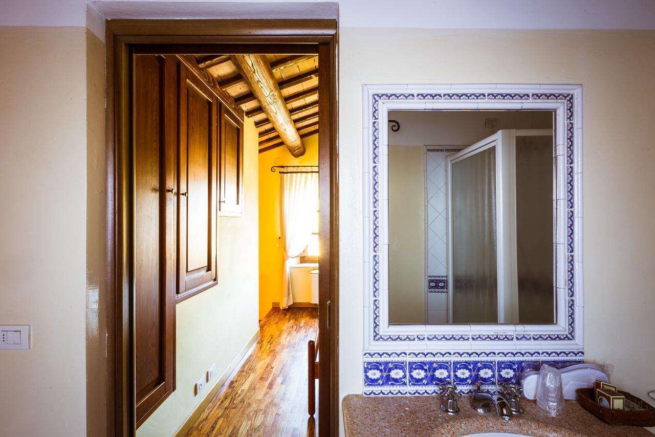 Locanda Da Ciacci Petriano Exterior photo